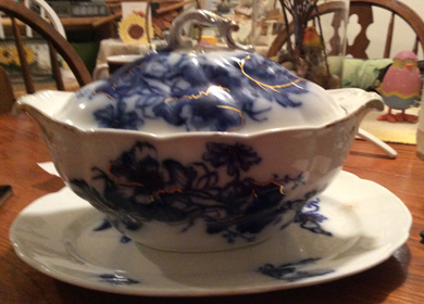 W. H. Grindley Poppy pattern soup tureen